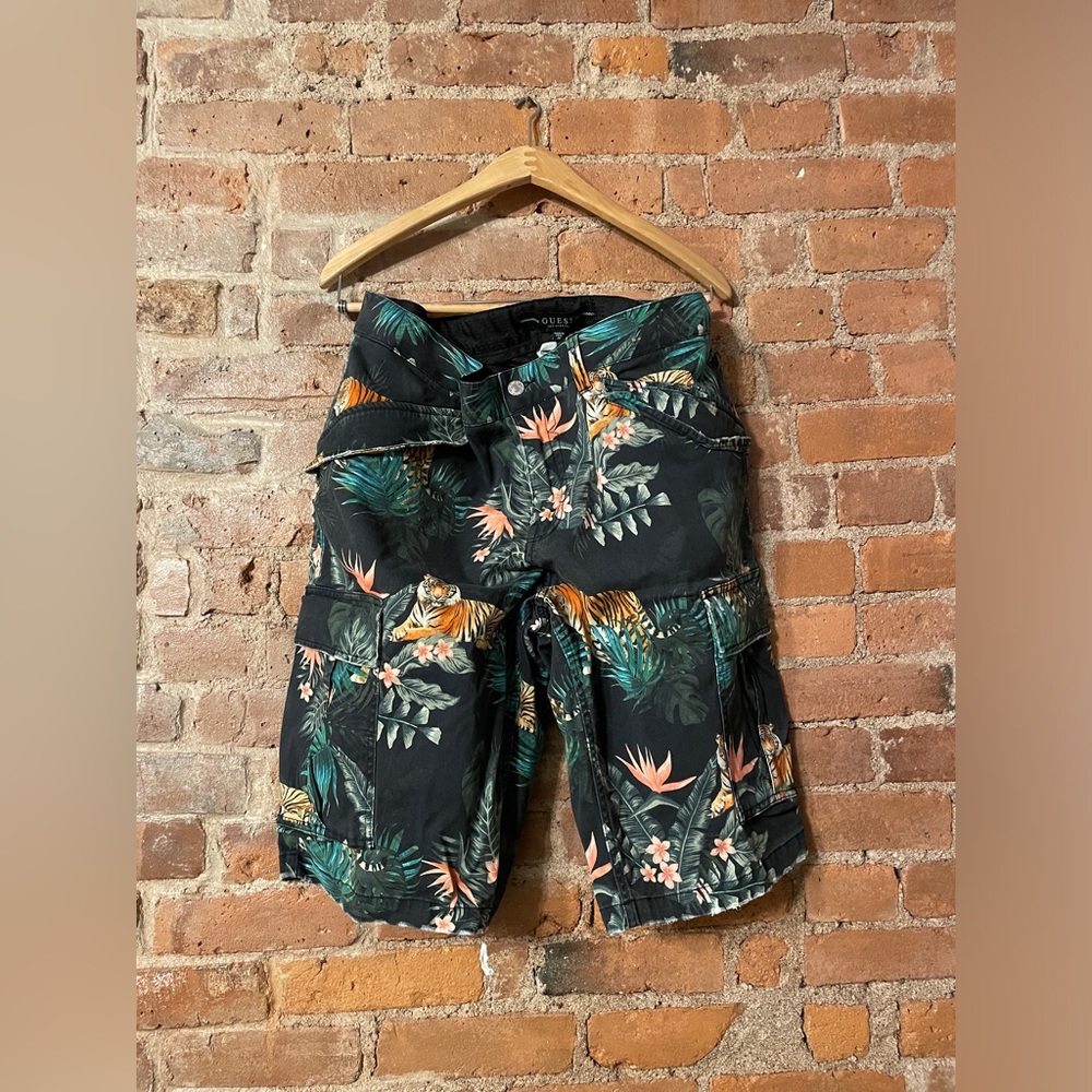Guess men’s shorts